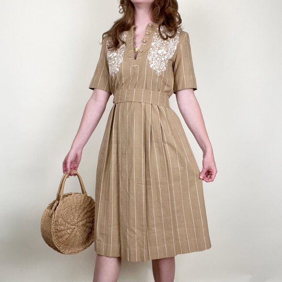 Vintage Embroidered Pleated Midi Dress Button Up Quiet Understated Luxury Preppy - Picture 1 of 9